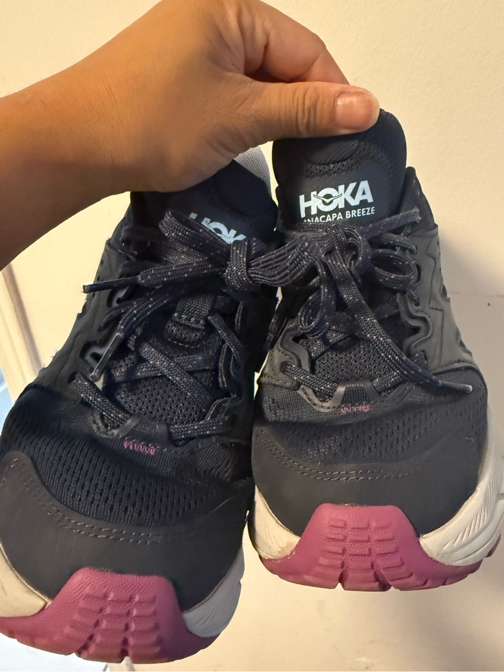 💛 TWO Hoka Sneakers